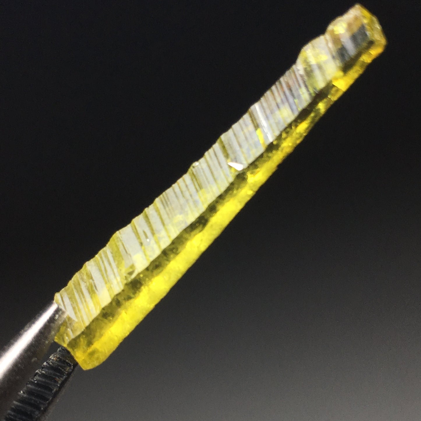 1 3/8" Green Curved Zincite Crystal