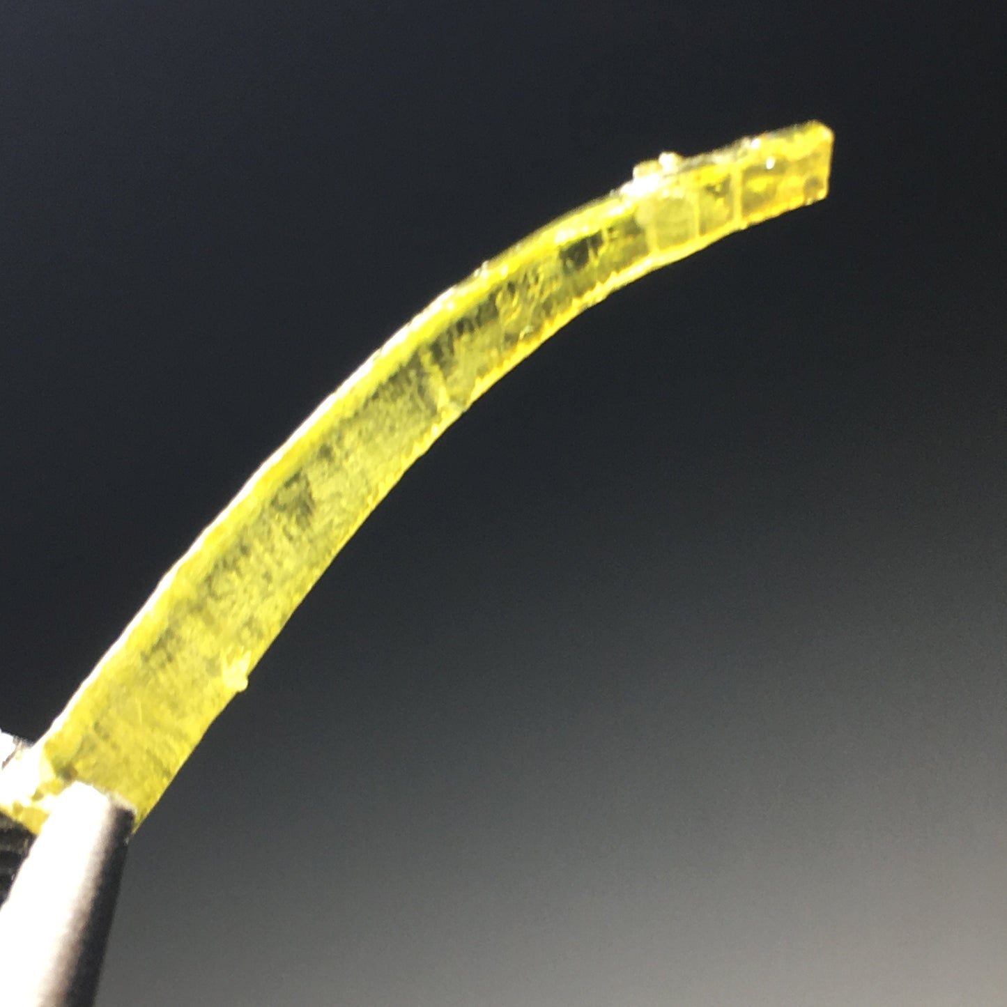 1 3/8" Green Curved Zincite Crystal