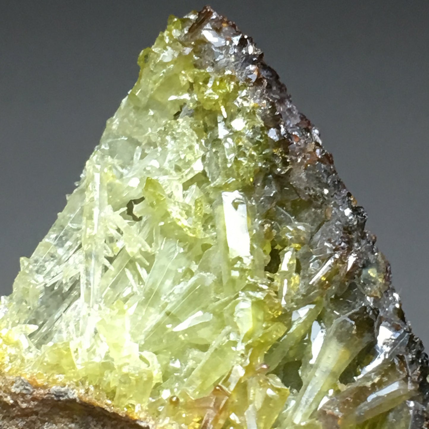 BIG 78g Zincite Cluster