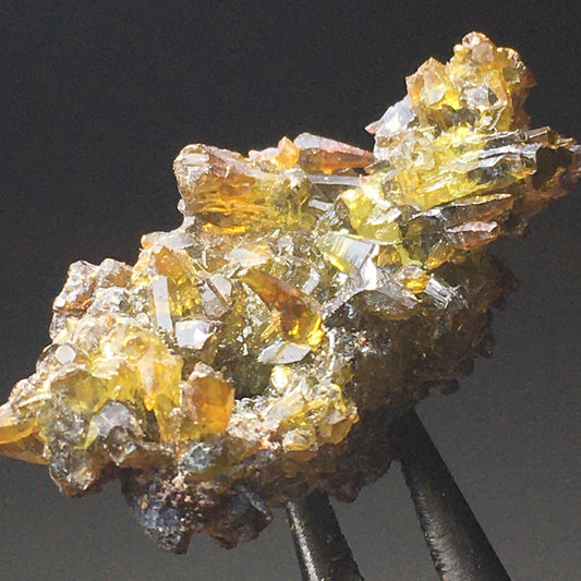 18.5g Orange Zincite Cluster Multicolor