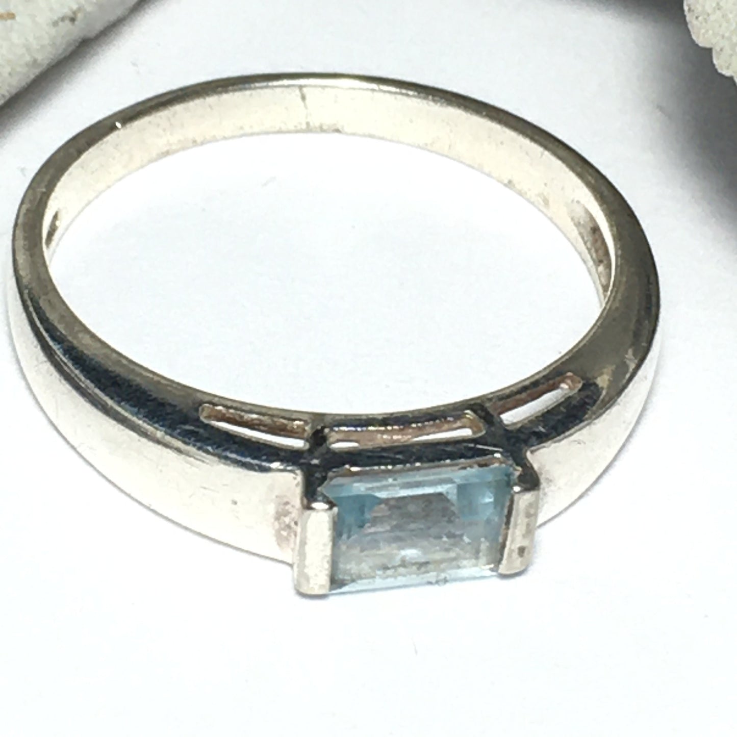Aquamarine  Sterling Silver Ring (Size 8)