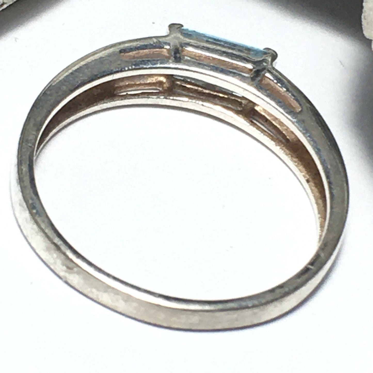 Aquamarine  Sterling Silver Ring (Size 8)