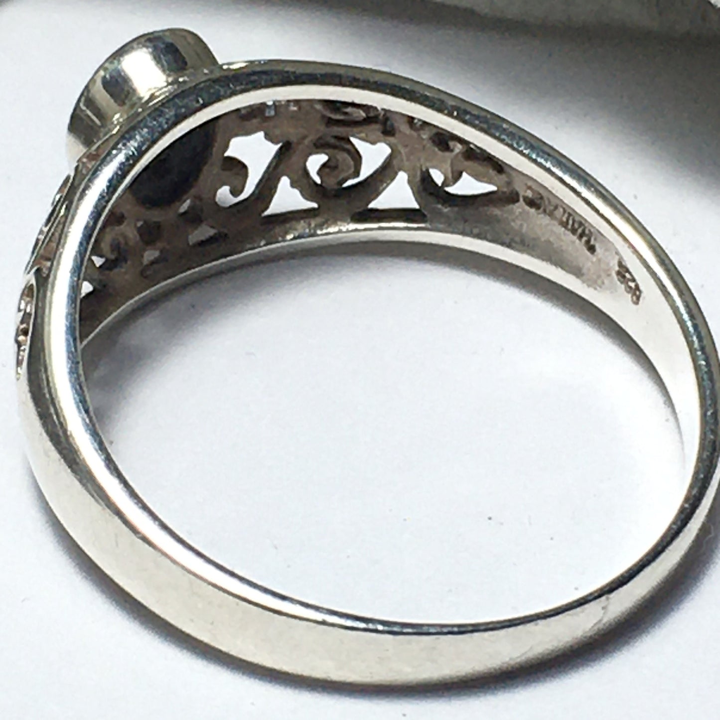 Onyx Sterling Silver Ring (Size 9)