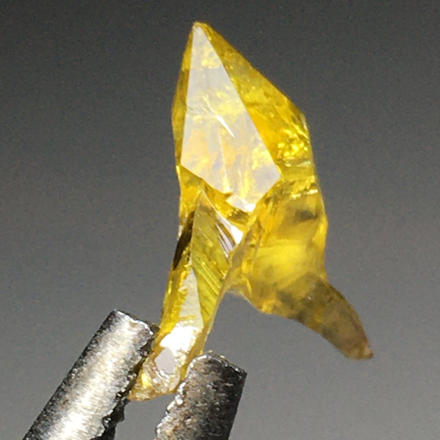 Terminated gem Zincite