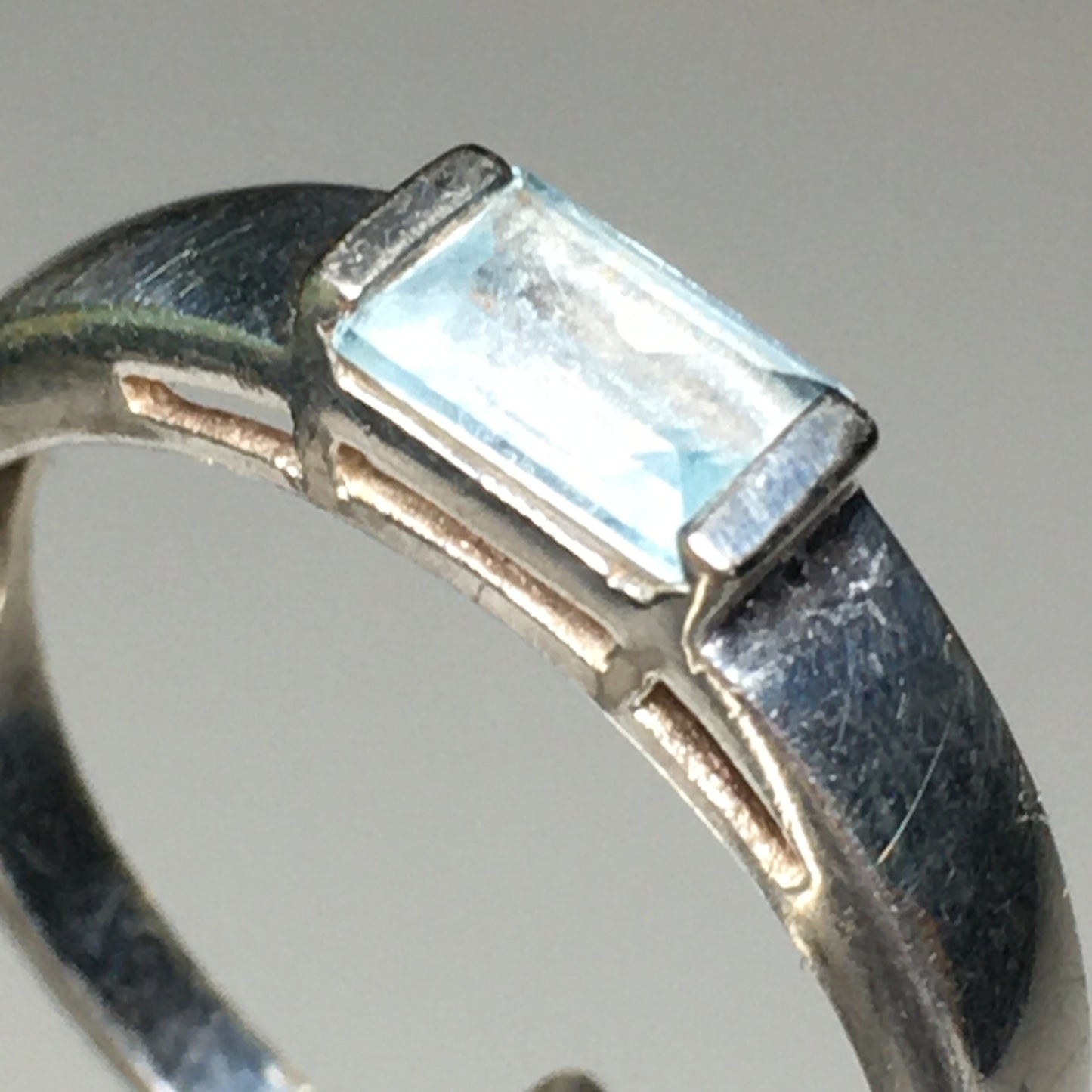 Aquamarine  Sterling Silver Ring (Size 8)
