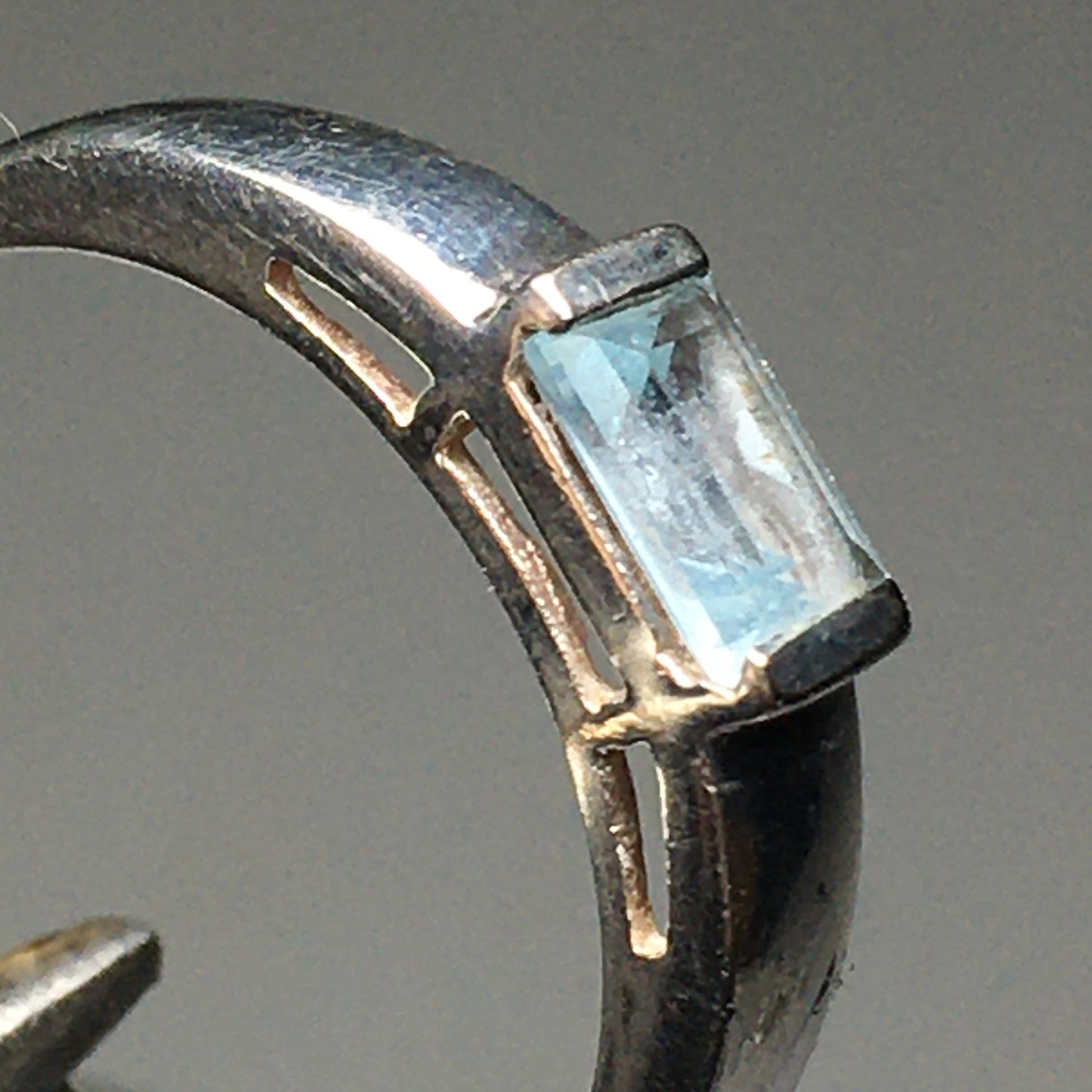 Aquamarine  Sterling Silver Ring (Size 8)