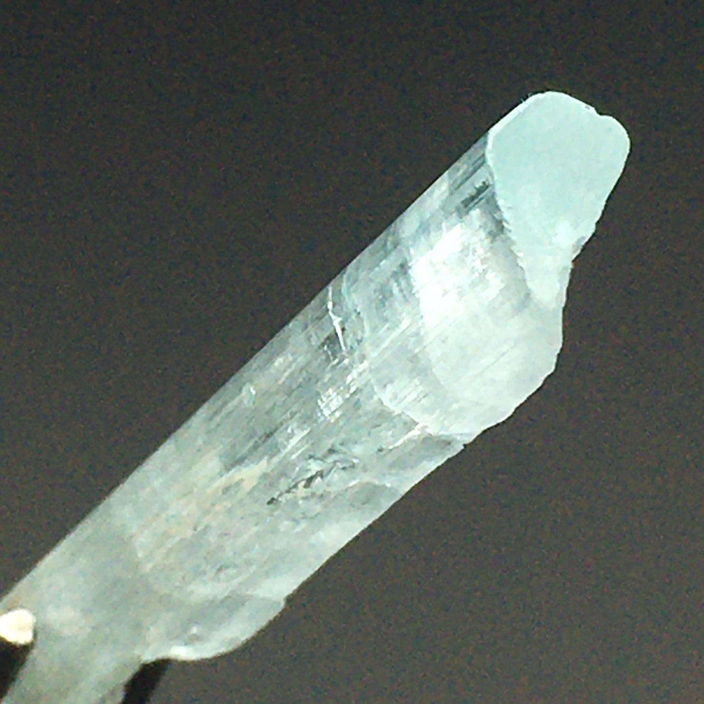 Terminated Gem Aquamarine 15ct