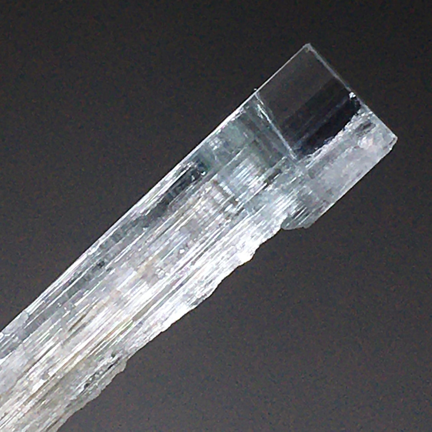 Terminated Gem Aquamarine 15ct