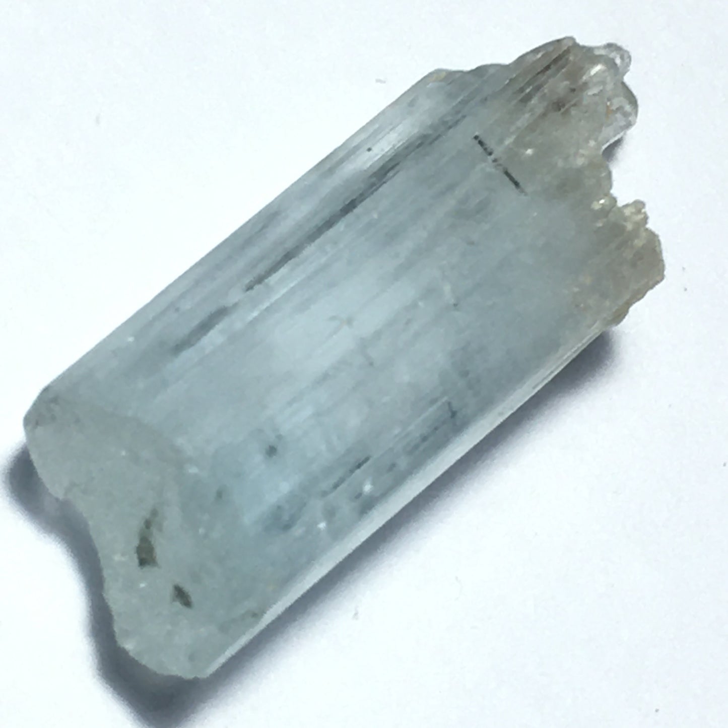 1" Terminated Gem Aquamarine 12.4ct (2.5g)