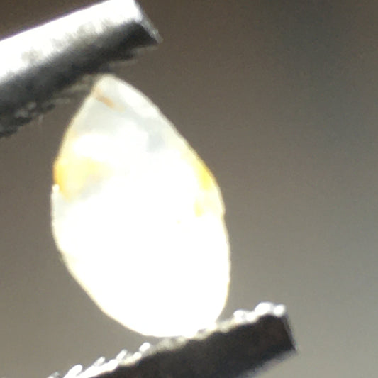 Yellow/Blue Unheated Sapphire Natural Formation 1.6ct