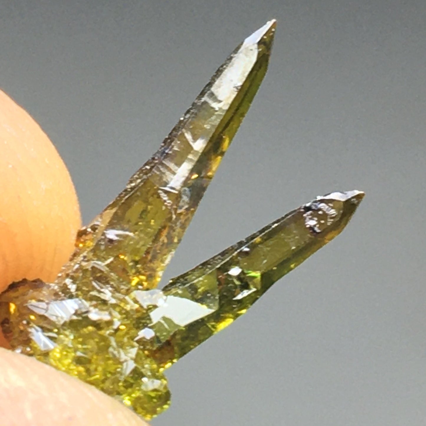 5.8 Gram Lot of Zincite Crystal Clusters (10 Crystals)