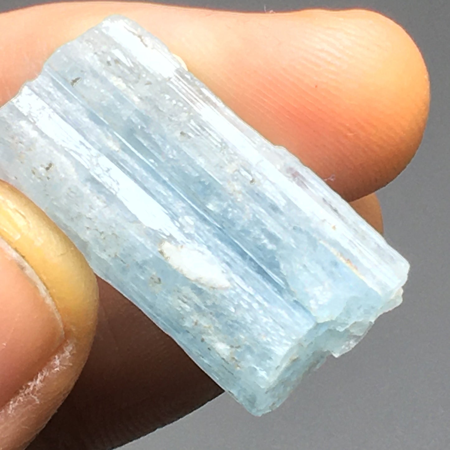 Lot of Aquamarine gem pieces 39 Gram