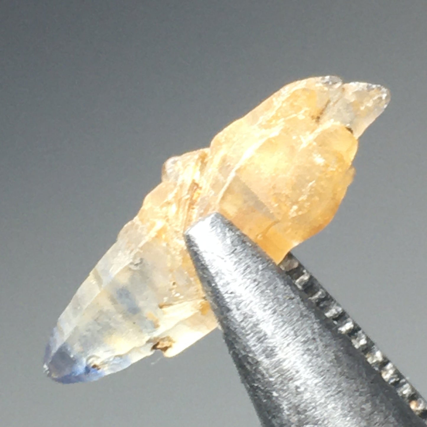 Ceylon Sapphire Natural  2.125 ct