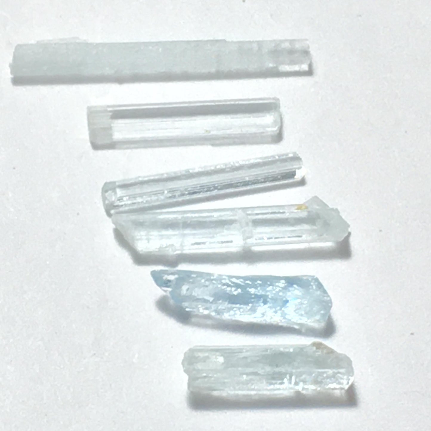 Gem A Quality Aquamarine gem natural terminated crystals (6.1 carat lot)