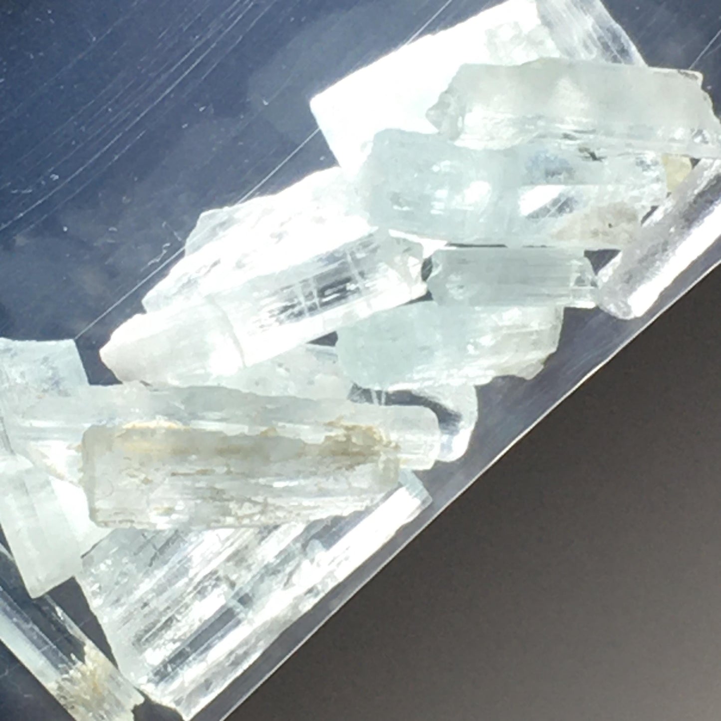 Gem A Quality Aquamarine gem natural terminated crystals (27.1 carat lot)