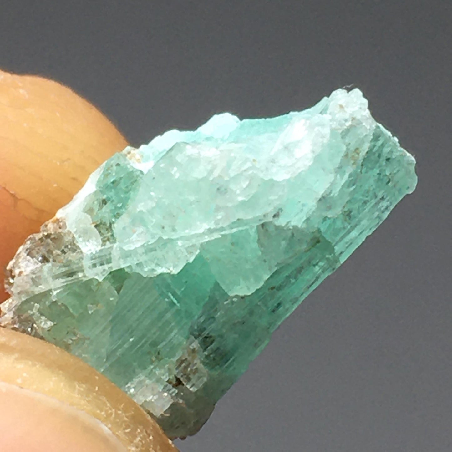 Natural Emerald 4ct