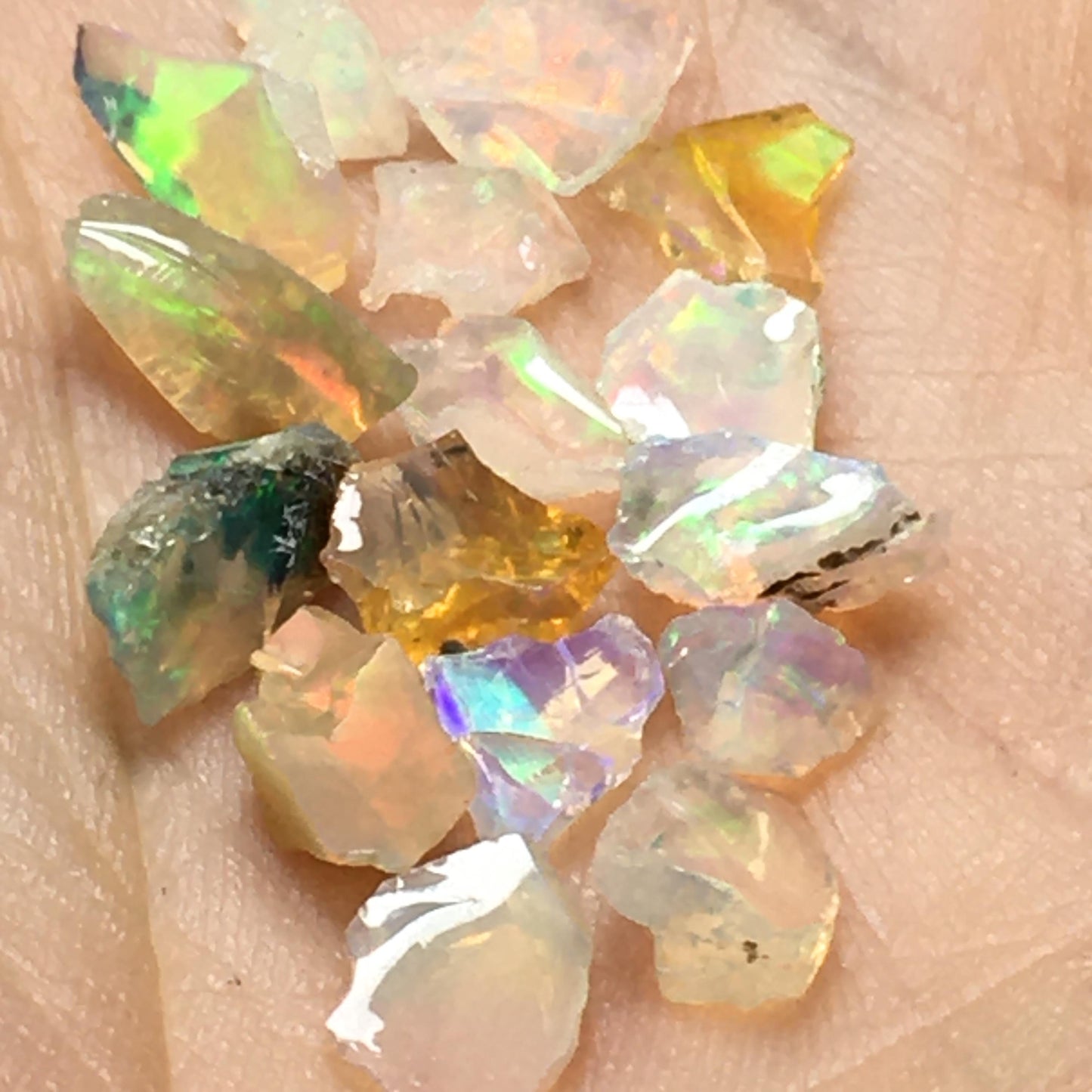 Fire Opal Lot 6.4 ct (17 pc)